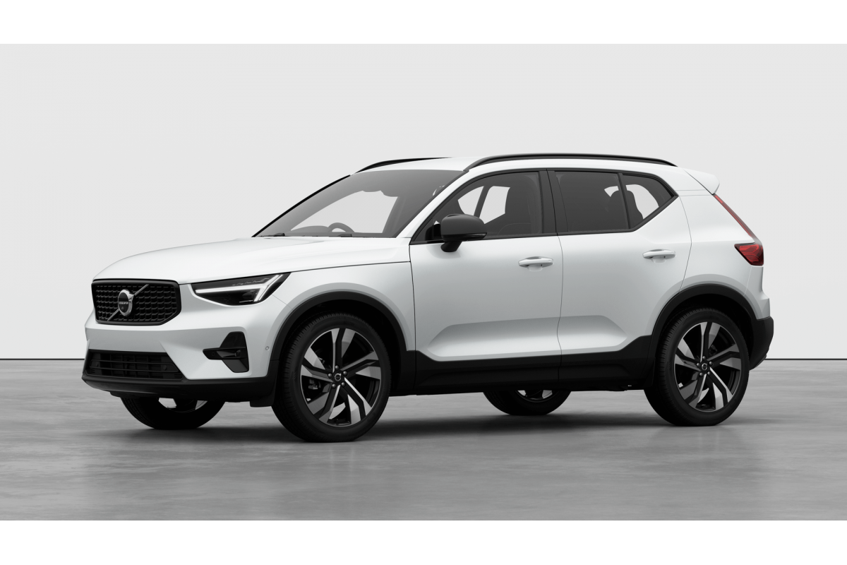 2026 Volvo XC40 XZ Ultra B4 Dark SUV