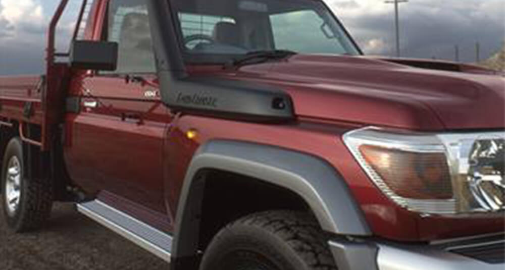 LandCruiser 70 A-pillar mounted snorkel