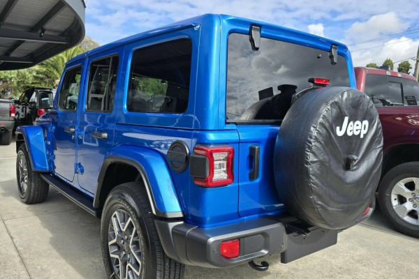 2024 Jeep Wrangler JL Unlimited Overland SUV Image 5
