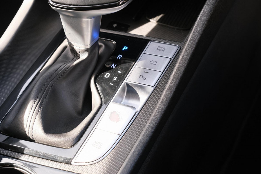 2024 Hyundai i30 CN7.V2 Hybrid Sedan Image 17
