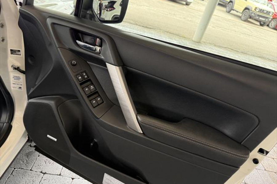 2015 Subaru Forester S4 2.0 XT Premium SUV Image 17