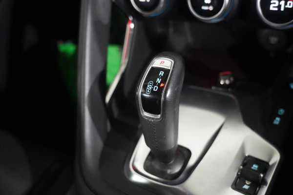 2019 Jaguar E-PACE P200 S SUV image 18