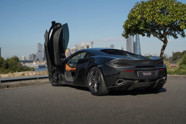 2019 Mclaren 540c Coupe Image 4