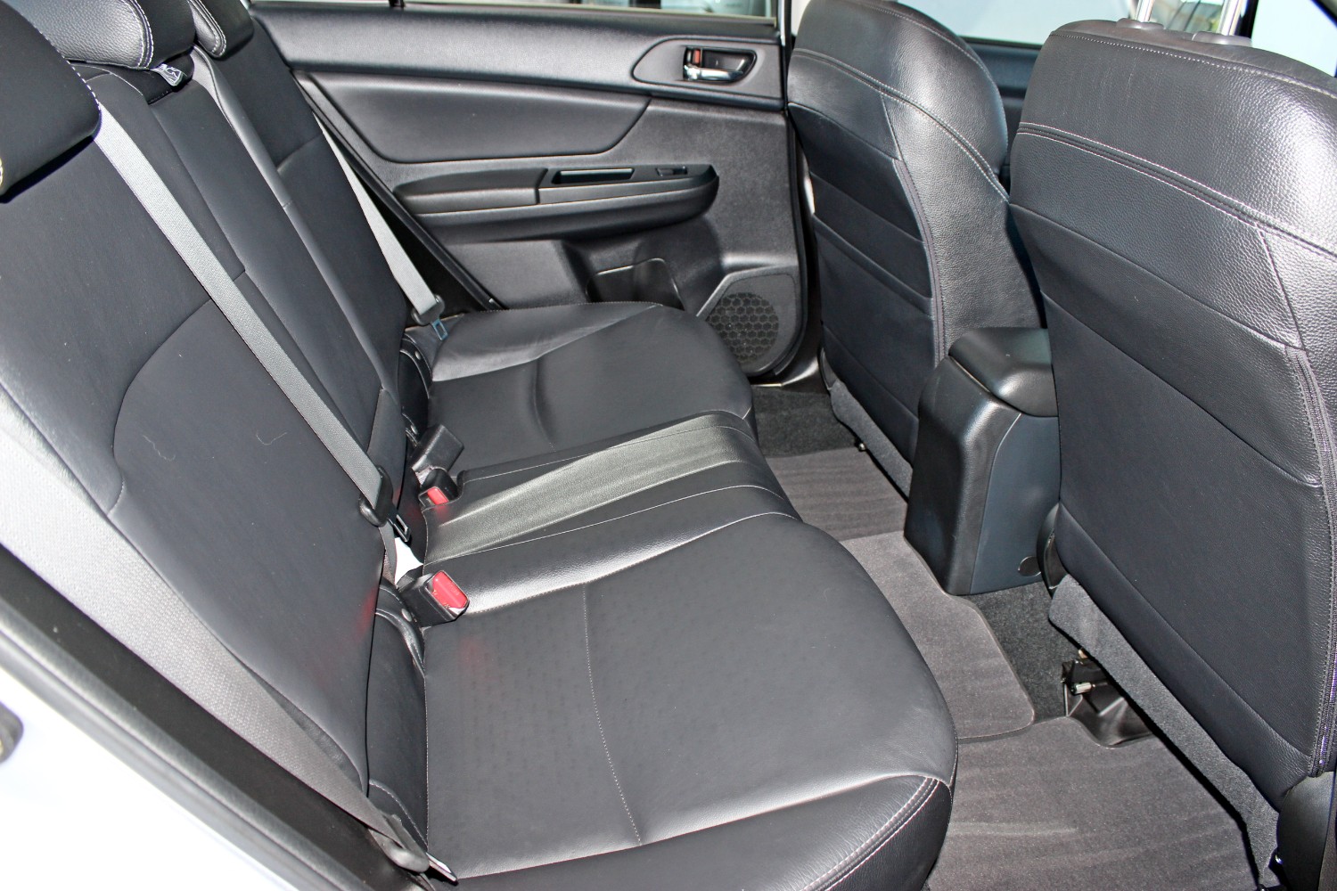 2014 Subaru Impreza G4  2.0i Sedan Image 9