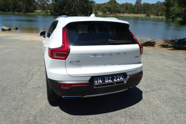 2018 MY19 Volvo XC40 XZ T4 Inscription SUV Image 6