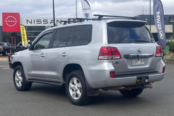 2011 MY10 Toyota LandCruiser VDJ200R GXL SUV Image 6