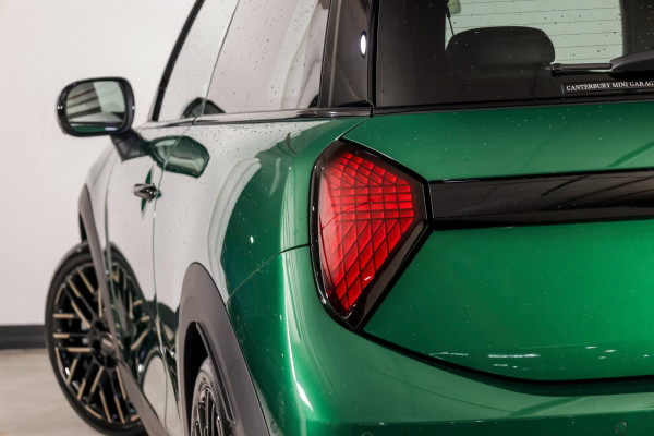 2026 MINI Cooper F66 S Favoured Hatch image 4