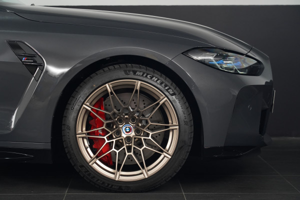 2022 BMW M4 50 Jahre Edition X Drive Coupe Image 17