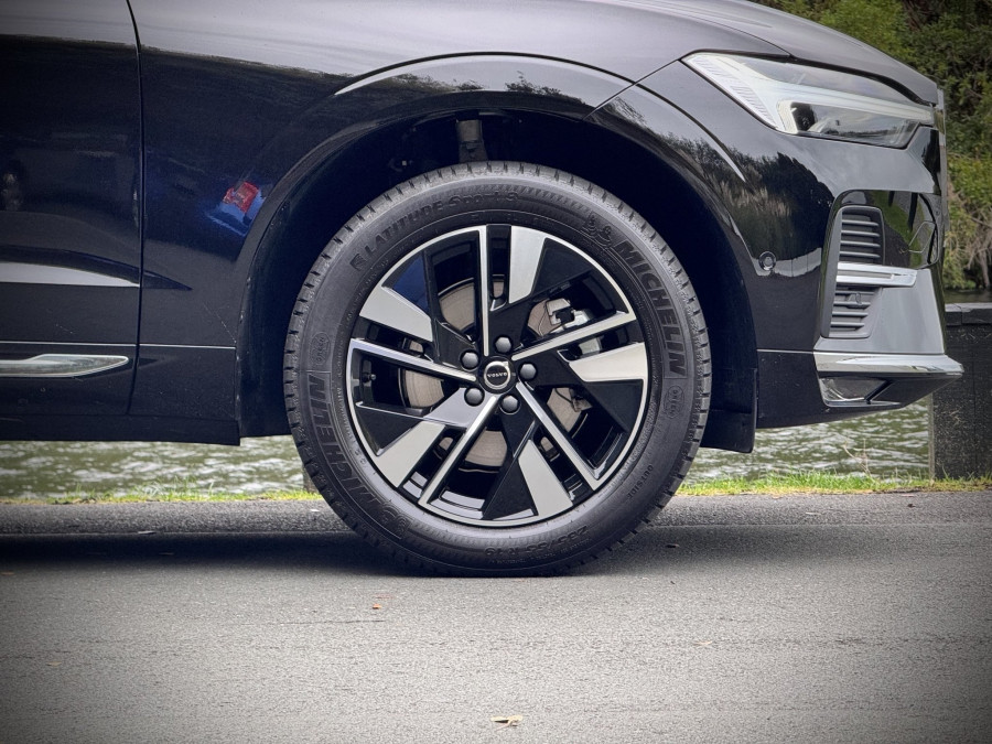 2026 Volvo XC60 UZ Plus B5 SUV Image 9