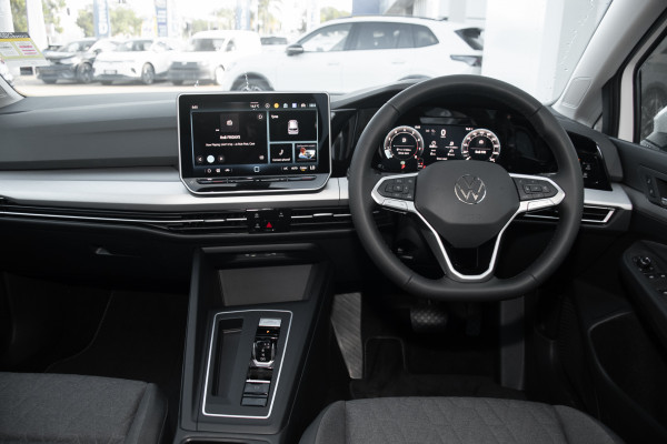 2026 Volkswagen Golf 8.5 110TSI Life Hatch image 7