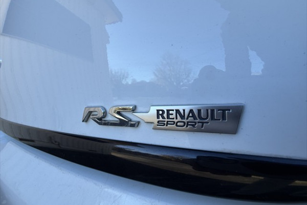 2016 Renault Clio R.S. IV B98 R.S. 200 Sport Hatch Image 17
