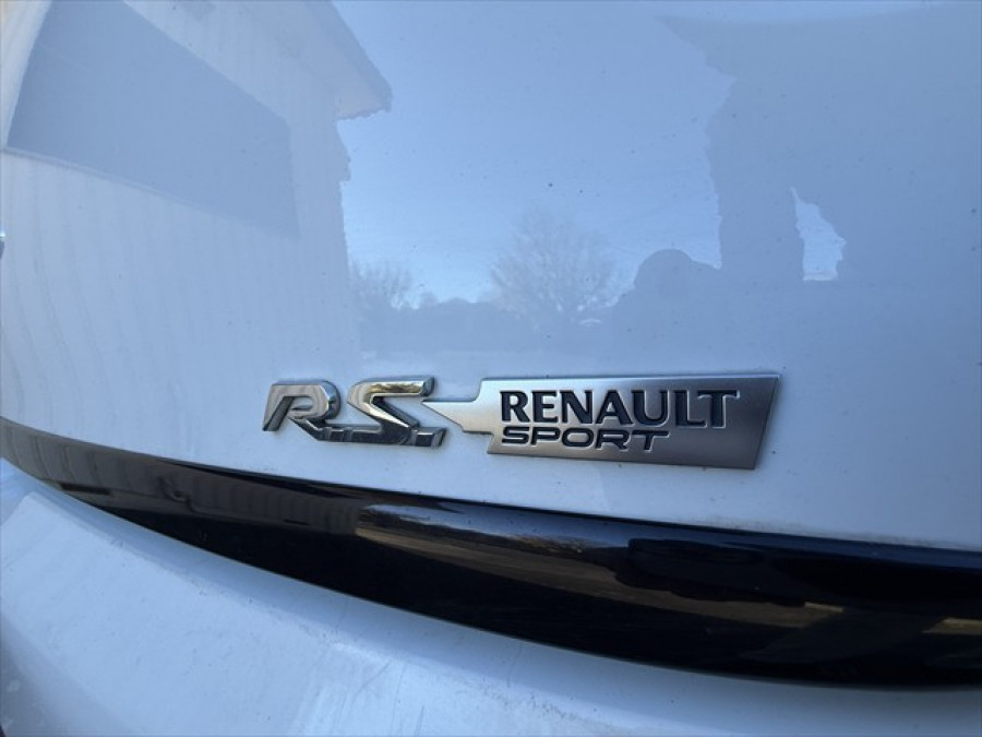 2016 Renault Clio R.S. IV B98 R.S. 200 Sport Hatch Image 17