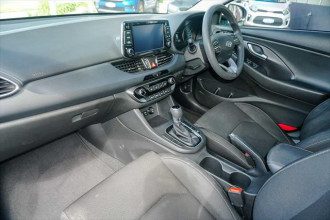 2018 Hyundai i30 PD Active Hatchback image 11