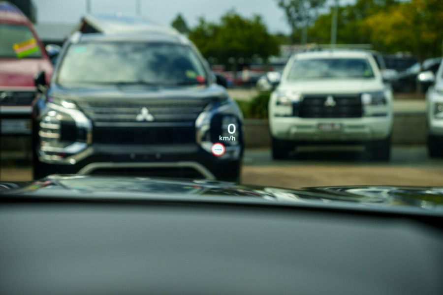2023 MY24 Mitsubishi Outlander ZM Exceed SUV Image 18