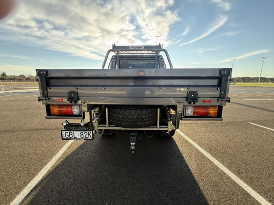 2022 Toyota LandCruiser VDJ79R GXL Cab Chassis Image 5