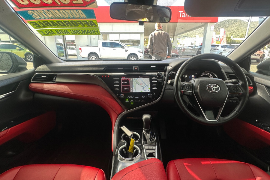 2018 Toyota Camry GSV70R SX Sedan Image 14