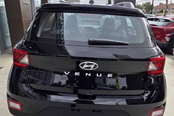 2026 Hyundai Venue QX.V5 Active SUV Image 3