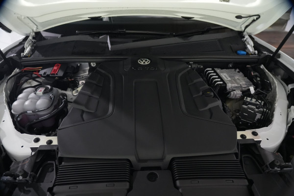2024 Volkswagen Touareg 210TDI R-Line SUV image 37