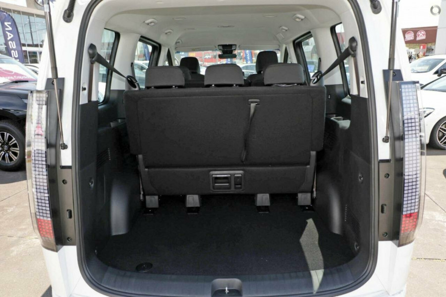 2025 Hyundai Staria US4.V3  People Mover Image 9