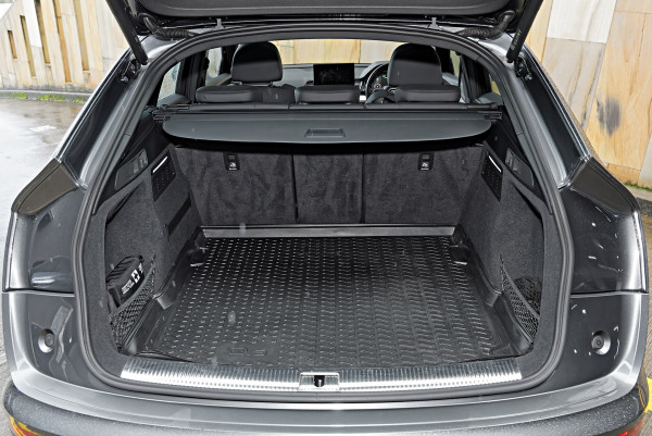 2022 Audi Q5 FY 40 TDI S Line SUV image 19
