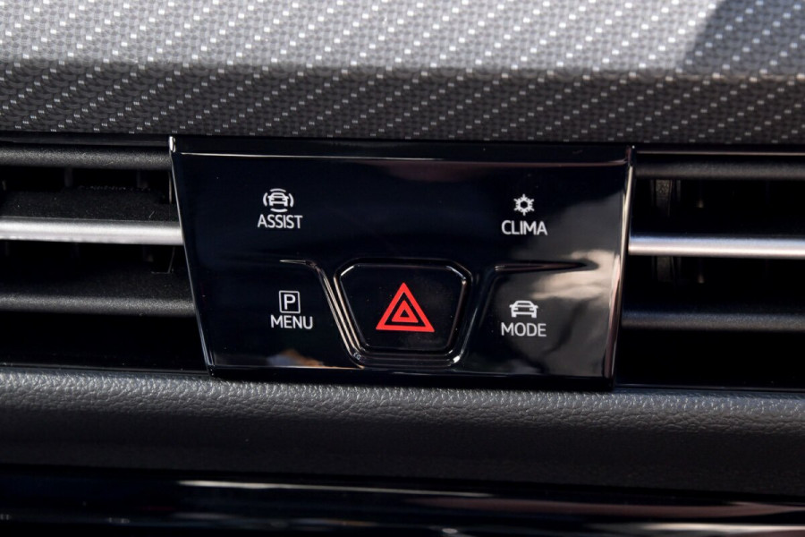 2024 Volkswagen Golf 8 R Hatch Image 24