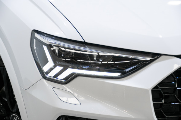 2024 Audi RS Q3 SUV image 2
