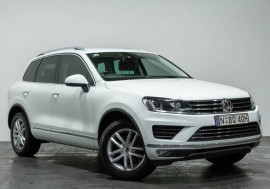 Volkswagen Touareg 150TDI Tiptronic 4MOTION Element 7P MY16