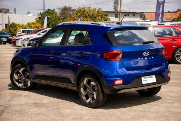2023 Hyundai Venue QX.V5 Active SUV Image 2