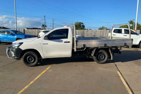 2022 Toyota HiLux TGN121R WorkMate Cab Chassis Image 7