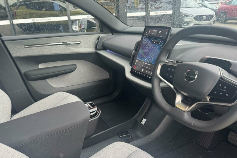 2023 MY24 Volvo EX30  Single Motor Extended Range Ultra SUV Image 18