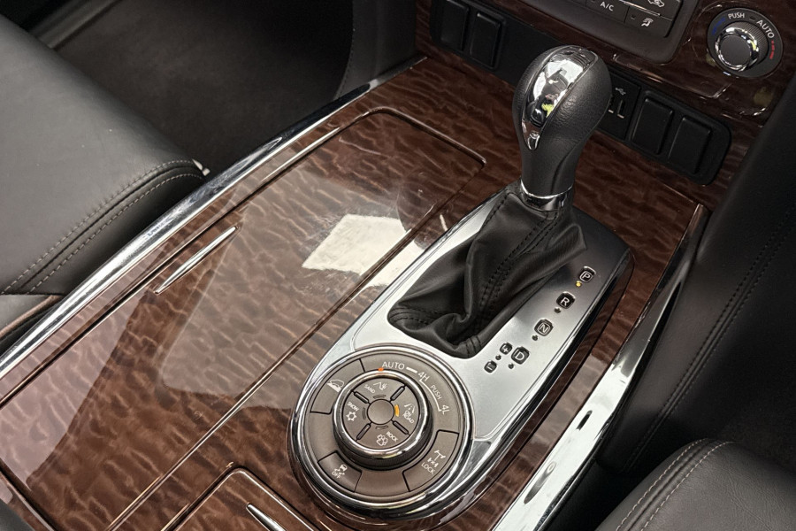 2022 Nissan Patrol Ti Wagon Image 9