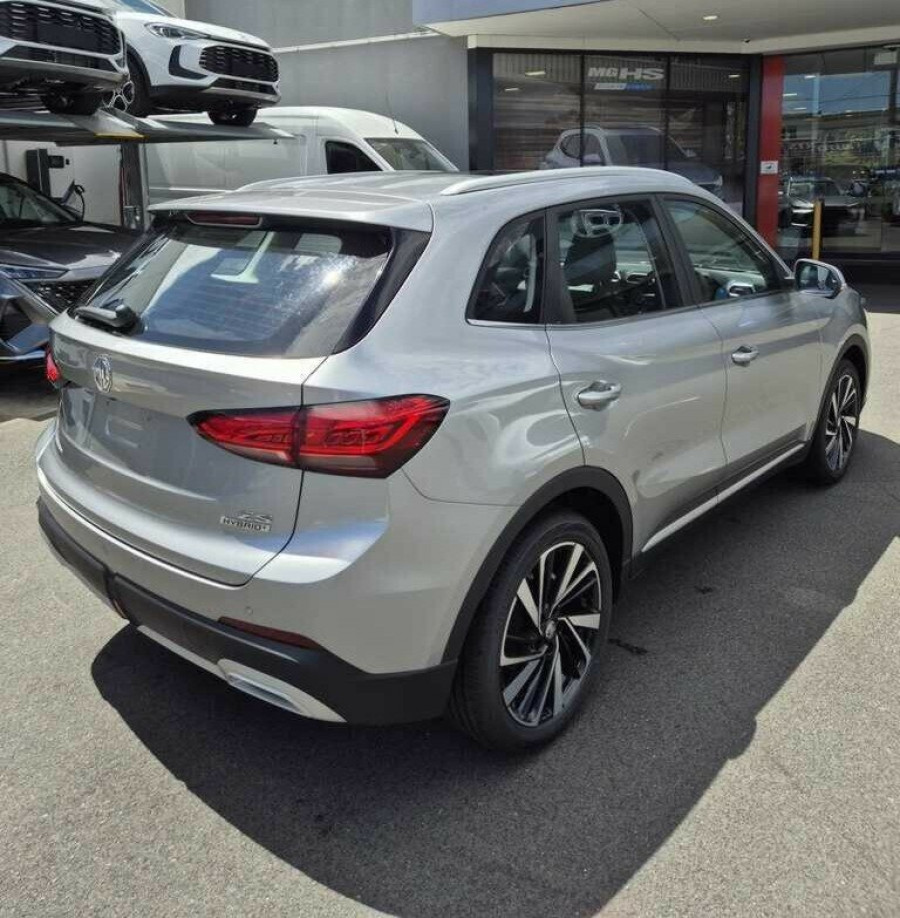 2025 MY25.5 MG ZS ZS32 Essence Hybrid+ SUV Image 5
