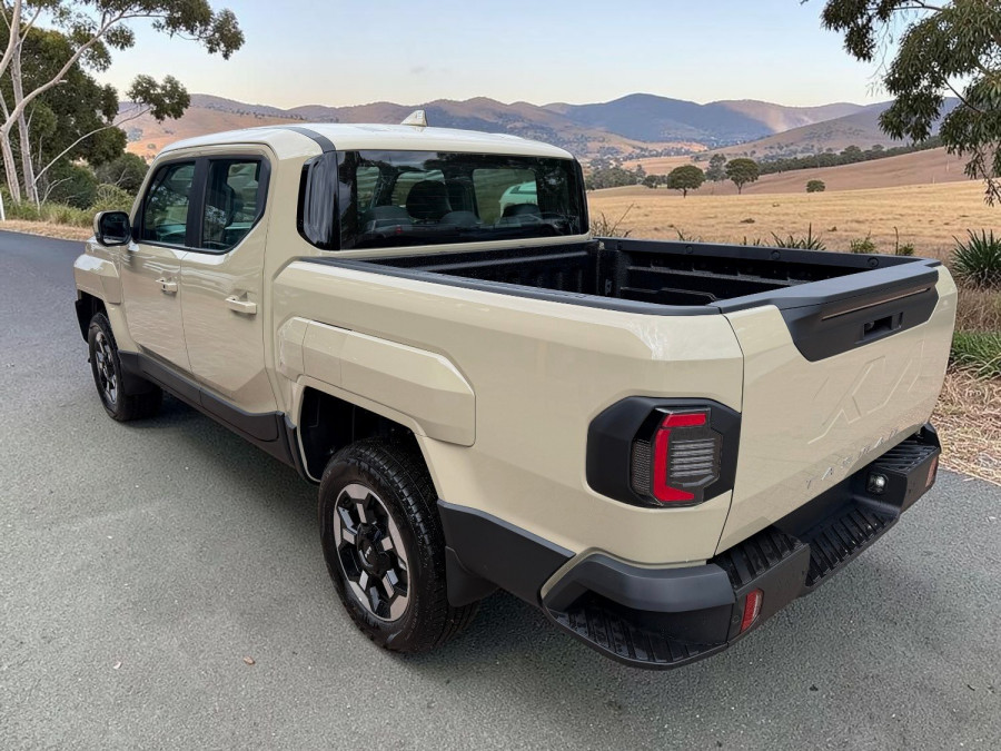 2025 MY26 Kia Tasman TK SX+ Ute Image 5