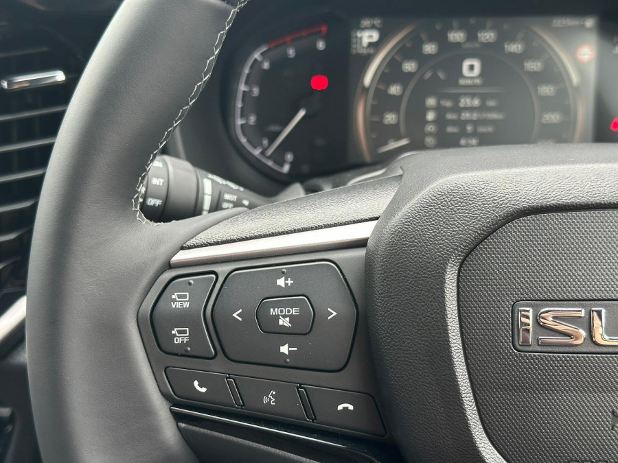 2026 MY25.5 Isuzu MU-X RJ LS-T SUV Image 26