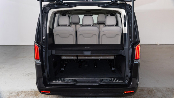 2025 Mercedes-Benz V-Class 447 V300 Exclusive People Mover image 9