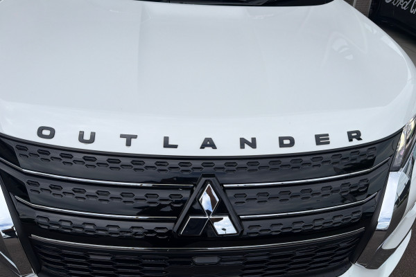 2021 MY22 Mitsubishi Outlander ZM Exceed SUV Image 26