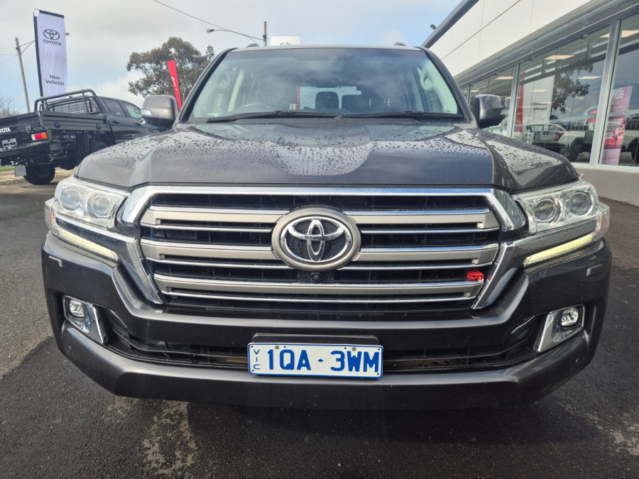 2019 Toyota LandCruiser VDJ200R VX SUV Image 5