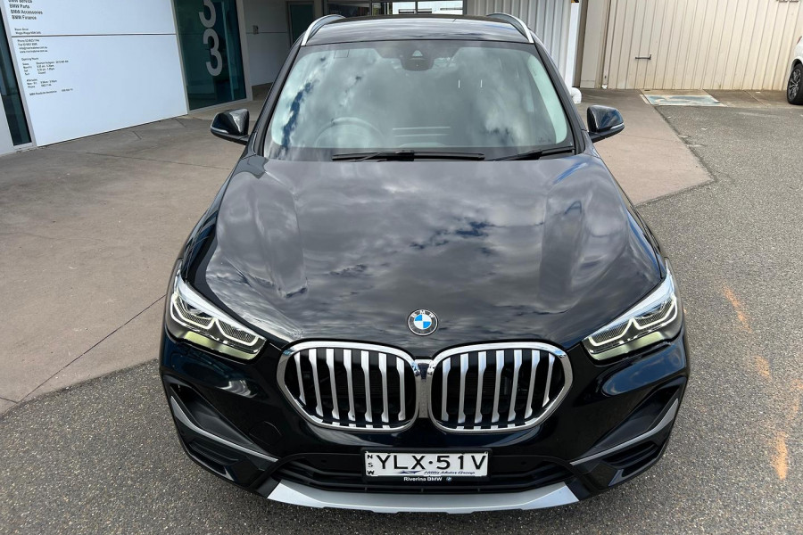 2022 BMW X1 F48 LCI sDrive18i SUV Image 14
