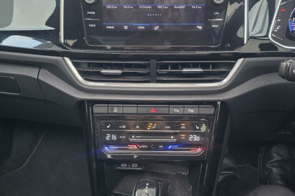 2022 MY23 Volkswagen T-Roc D11 140TSI R-Line SUV Image 19