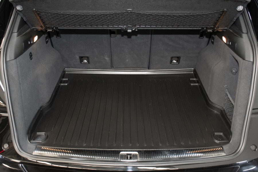 2015 Audi SQ5 TDI SUV Image 13
