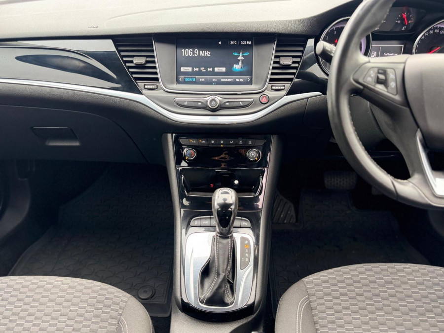 2017 Holden Astra BK R Hatch Image 16