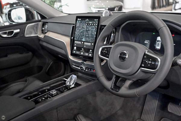 2026 Volvo XC60 UZ Ultra T8 Plug-in Hybrid Dark SUV Image 5
