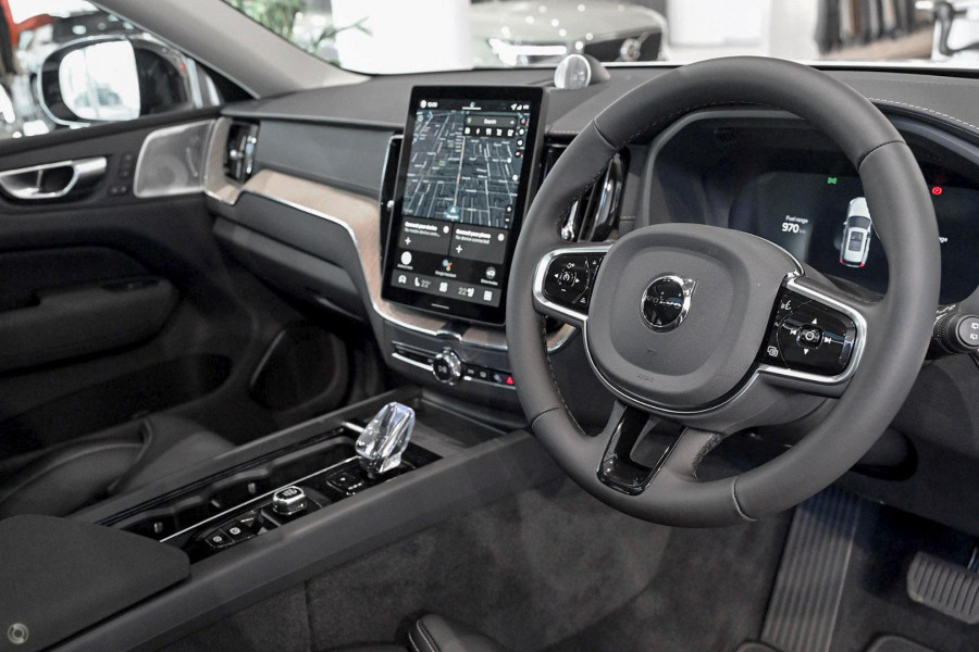 2026 Volvo XC60 UZ Ultra T8 Plug-in Hybrid Dark SUV Image 5