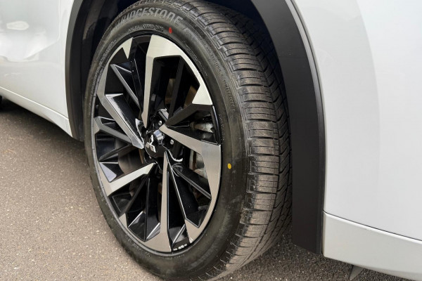 2024 Mitsubishi Outlander ZM Exceed Tourer SUV Image 14