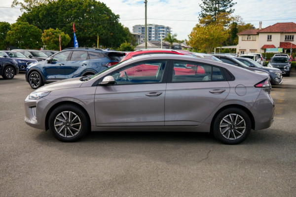 2022 Hyundai IONIQ AE.V4 Electric Elite Coupe Image 4