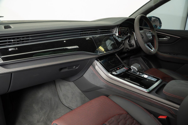 2025 Audi RS Q8 F1 TFSI SUV image 8