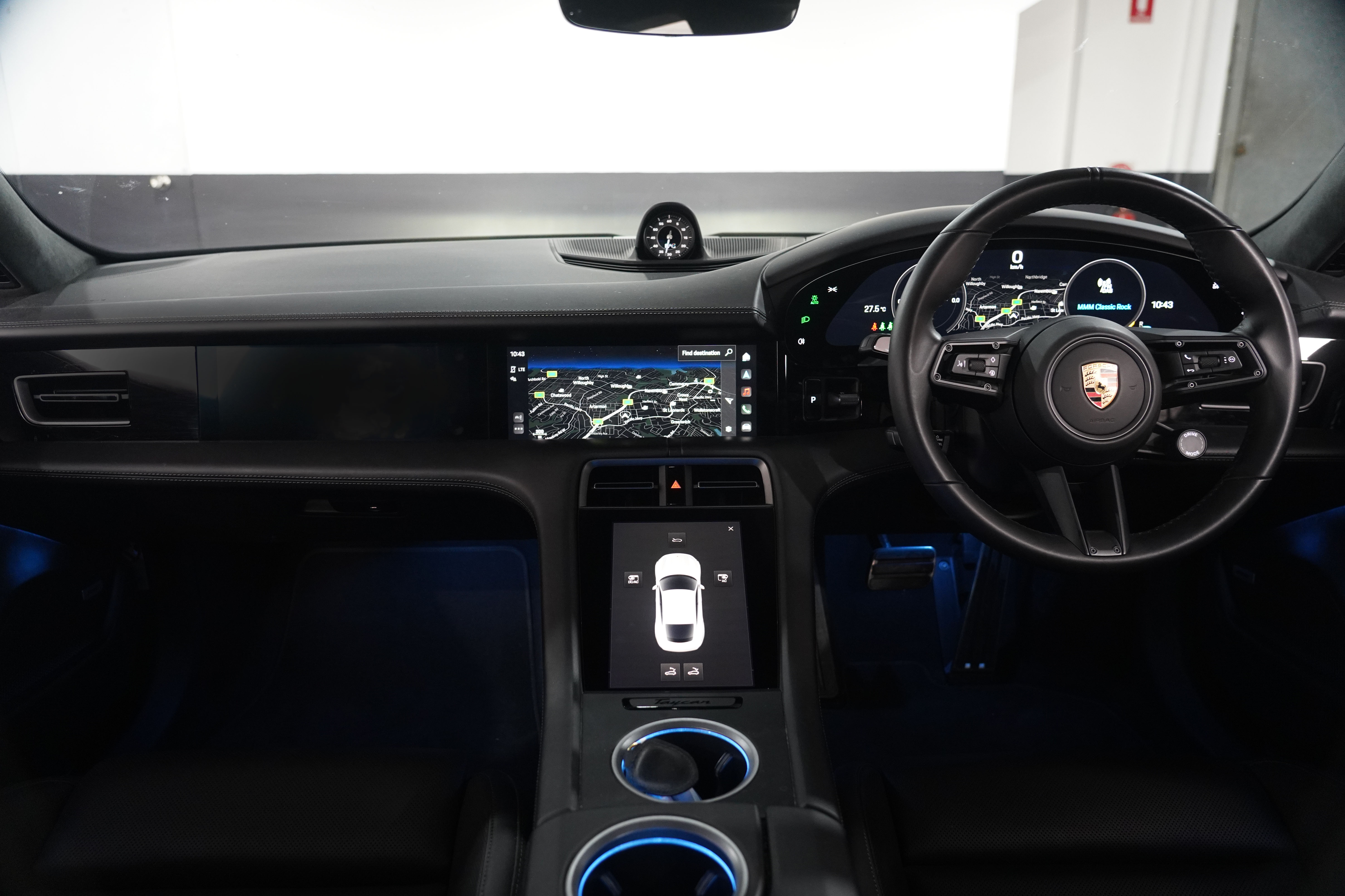 2020 Porsche Taycan Turbo S Coupe Image 29