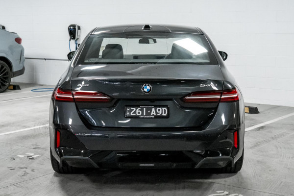2026 BMW 5 Series G60 540d xDrive Sedan image 5