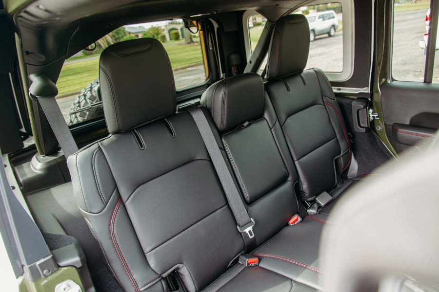 2023 MY24 Jeep Wrangler JL Unlimited Rubicon SUV Image 16