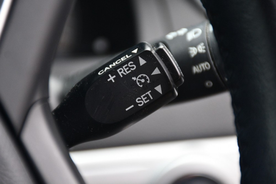 2015 Toyota Camry ASV50R Atara SX Sedan Image 13